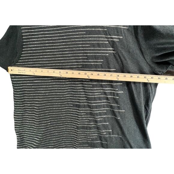 Liz Claiborne Top Womens XL Gray Striped Glitter Tee Short Sleeve Travel Resort - Picture 4 of 16